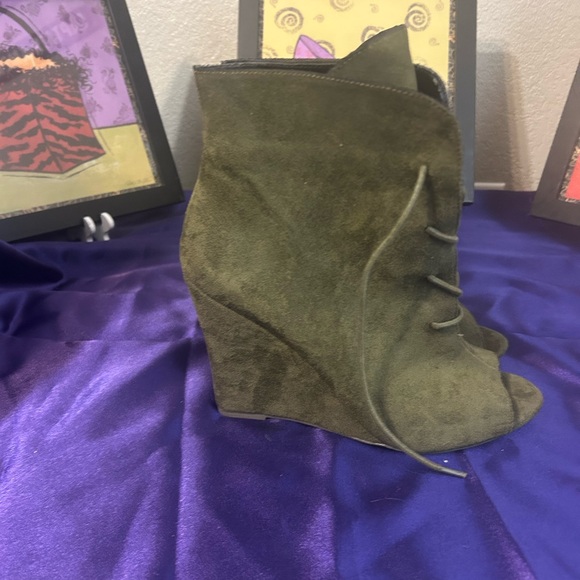 Dolce by Mojo Moxy Olive Green Wedge Booties - Picture 5 of 12